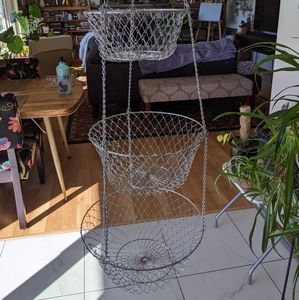 Metal mesh three tier hanging plant basket